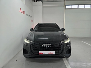 AUDI Q8 4M 2023