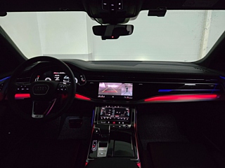 AUDI Q8 4M 2023