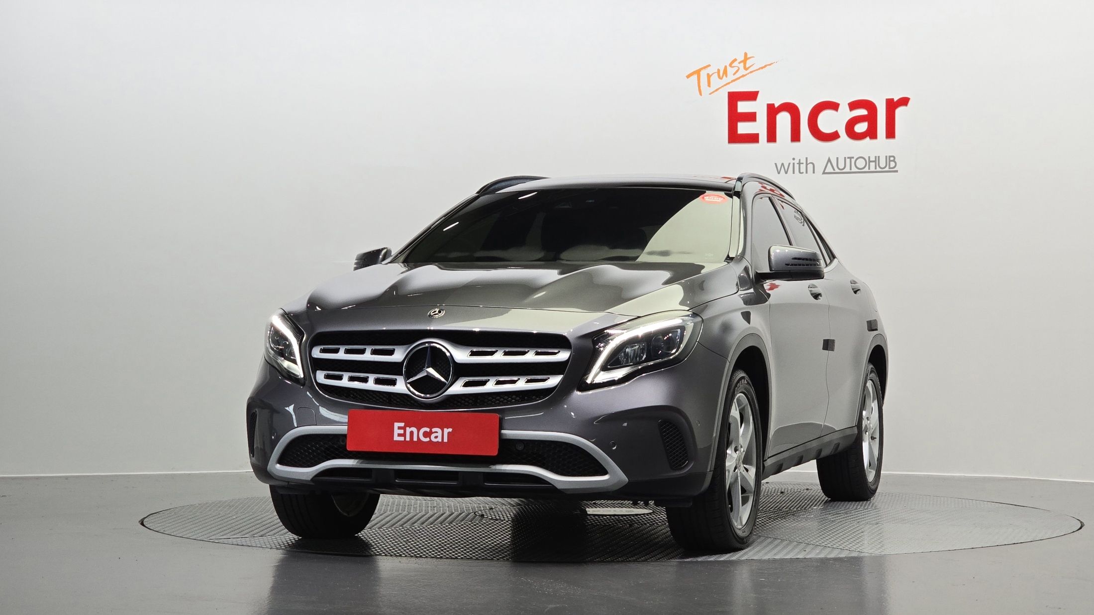 MERCEDES BENZ GLA-CLASS X156 2017