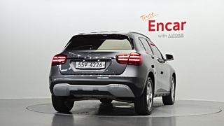 MERCEDES BENZ GLA-CLASS X156 2017