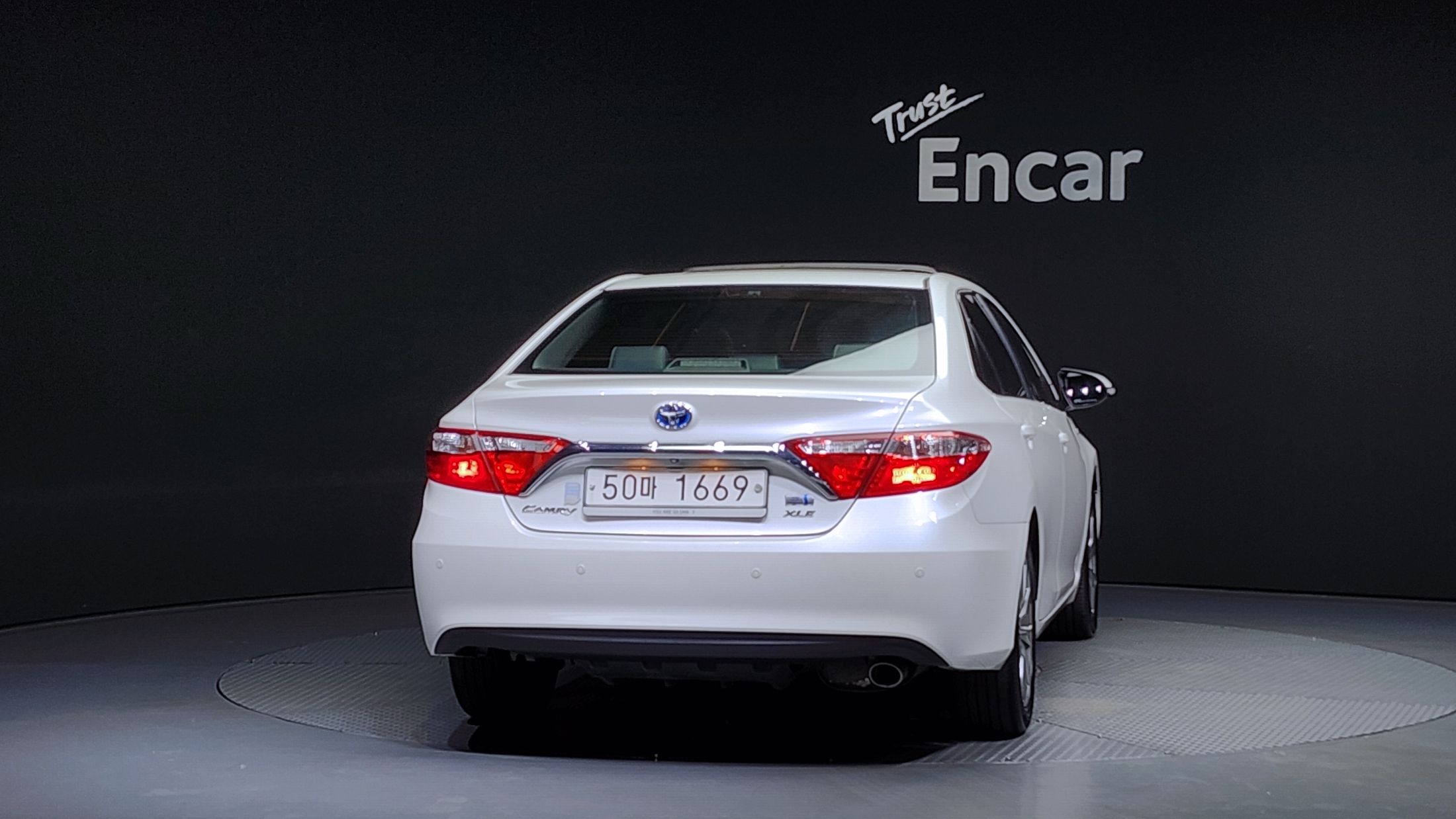 TOYOTA CAMRY 2017