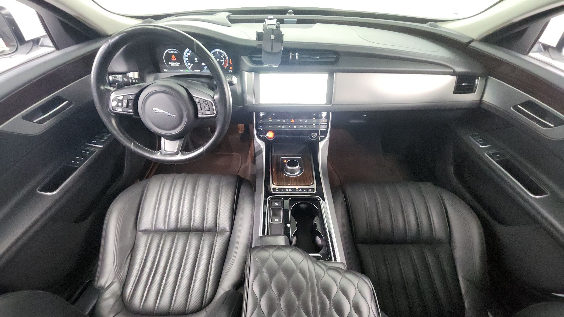 JAGUAR XF X260 2017