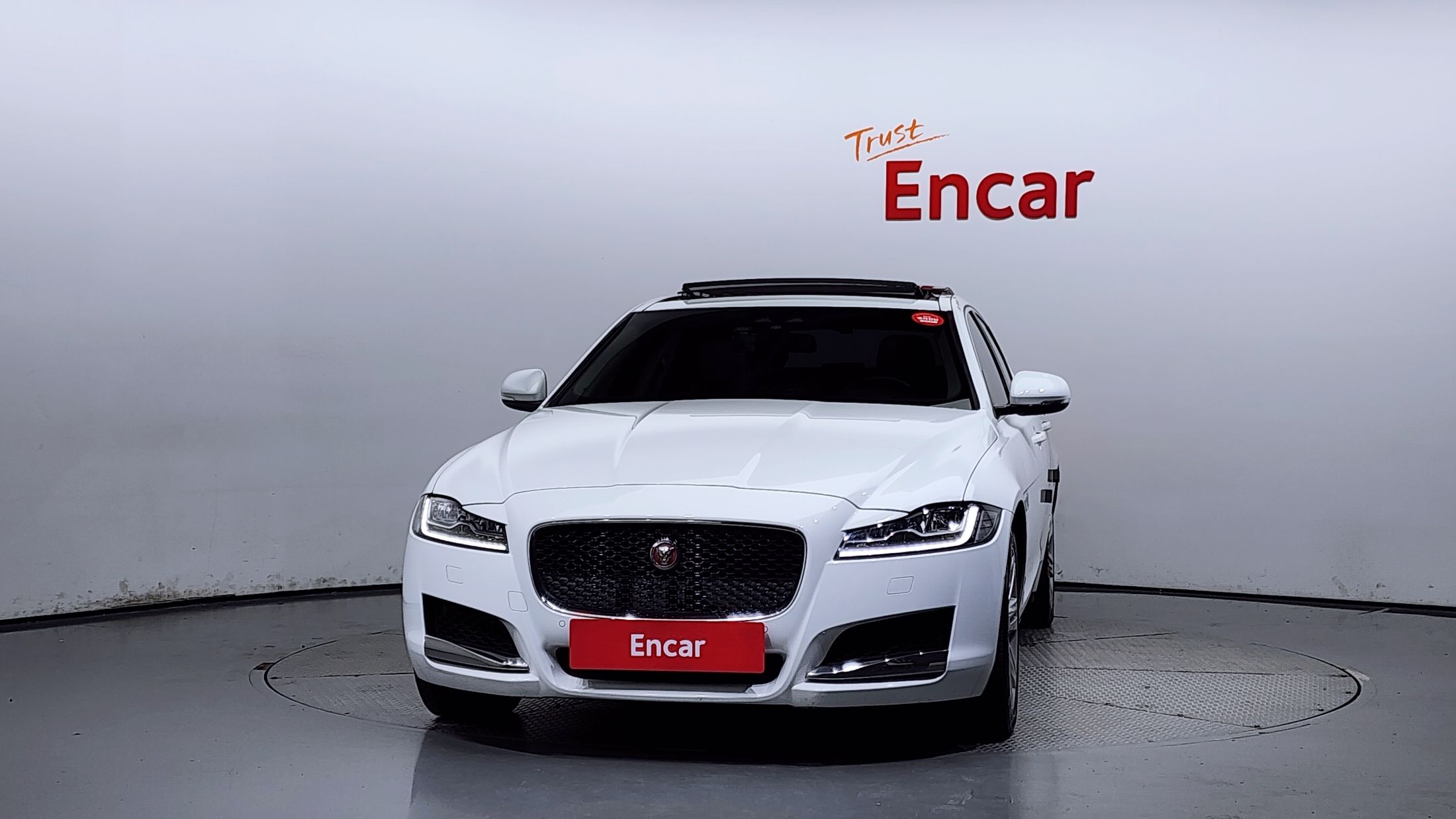 JAGUAR XF X260 2017