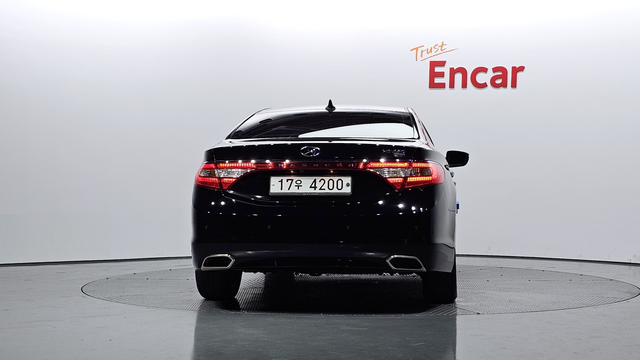 HYUNDAI GRANDEUR HG 2015