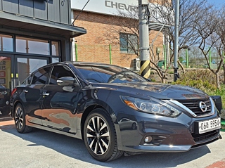 NISSAN ALTIMA 2018