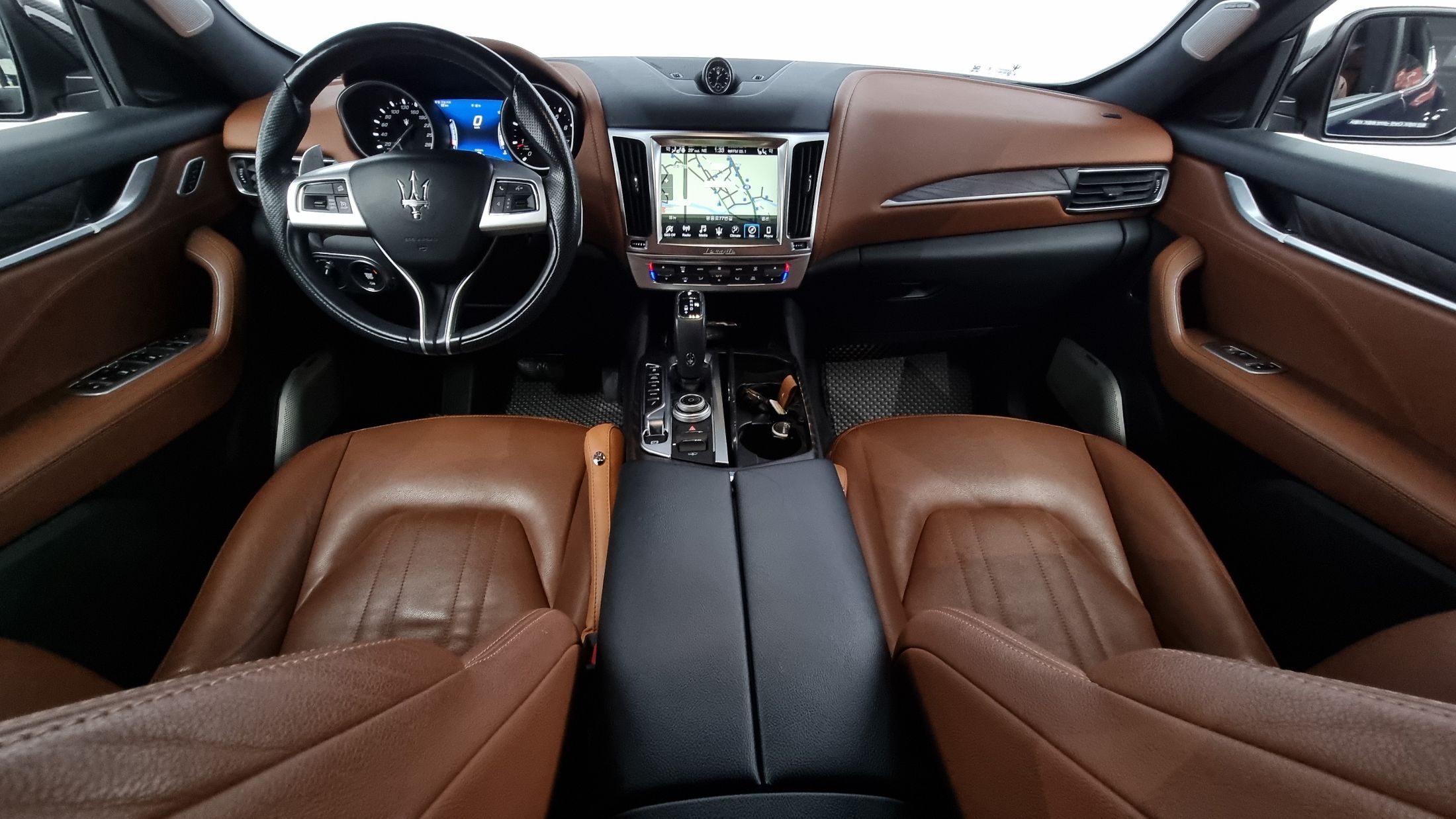 MASERATI LEVANTE 2019