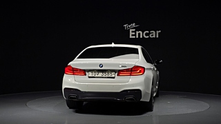 BMW 5-SERIES G30 2017