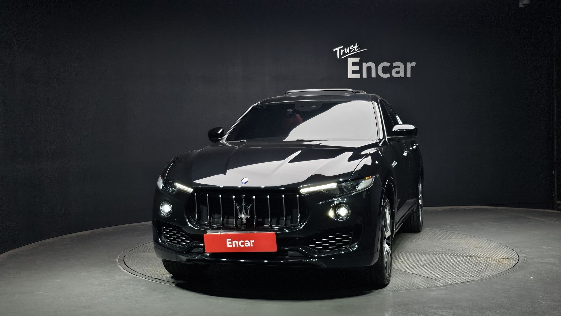 MASERATI LEVANTE 2017