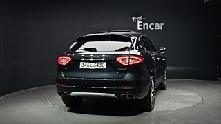 MASERATI LEVANTE 2017