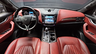 MASERATI LEVANTE 2017