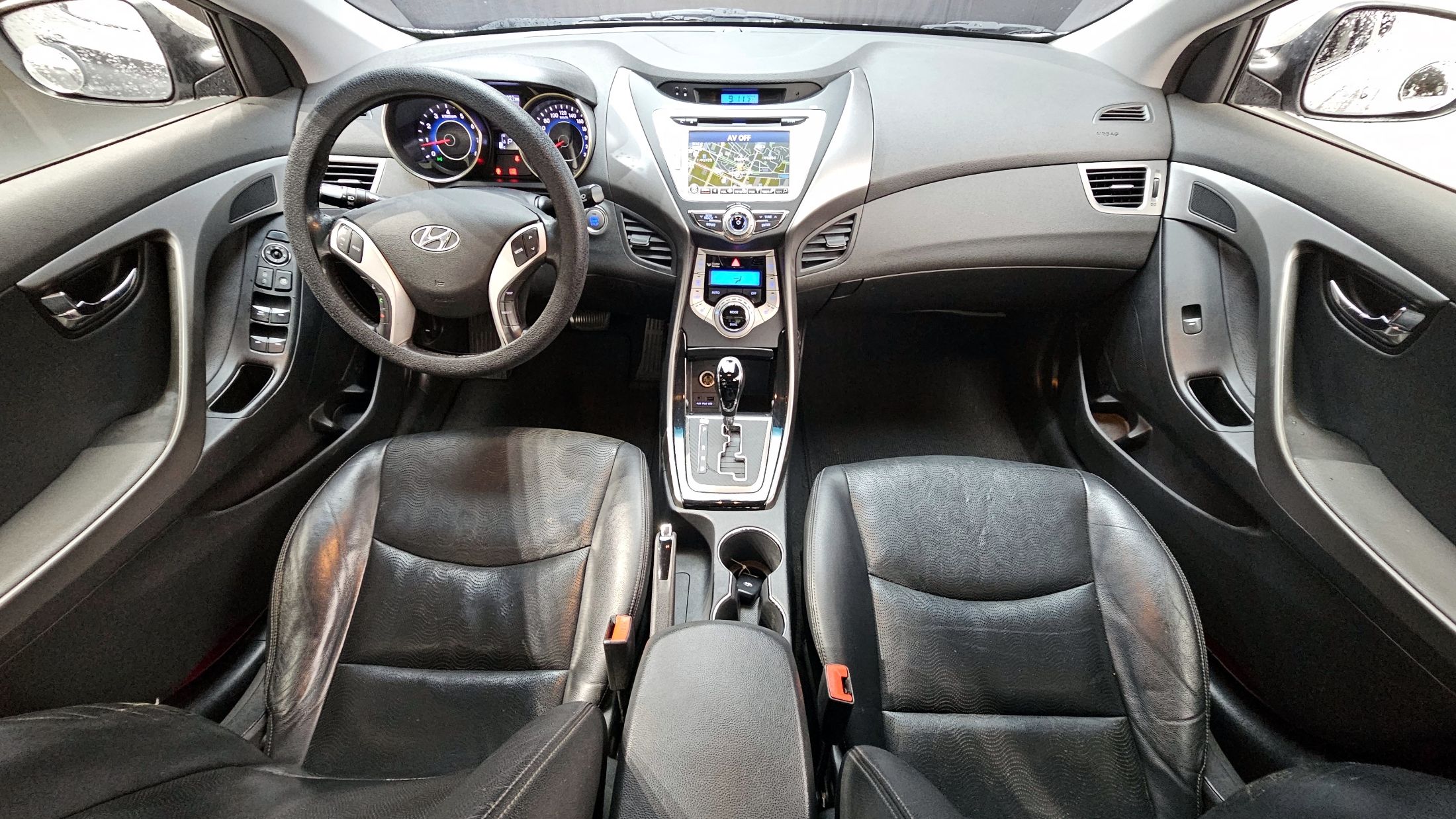 HYUNDAI AVANTE MD 2010