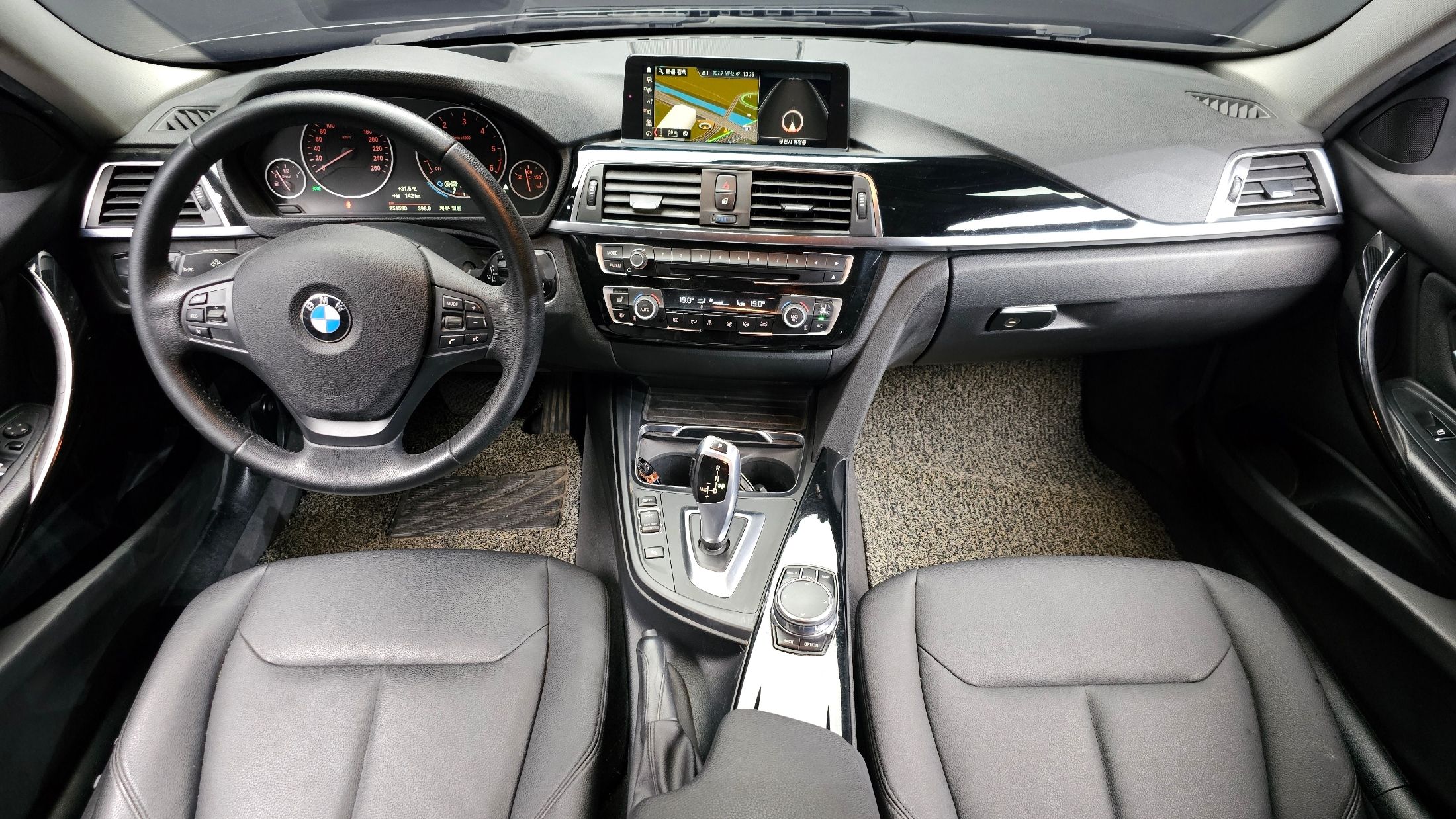 BMW 3-SERIES F30 2018