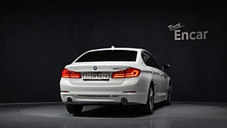 BMW 5-SERIES G30 2019