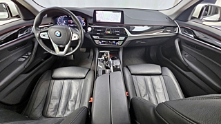 BMW 5-SERIES G30 2019