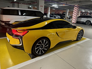 BMW I8 2016