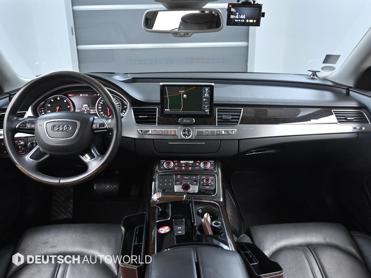 AUDI A8 2015