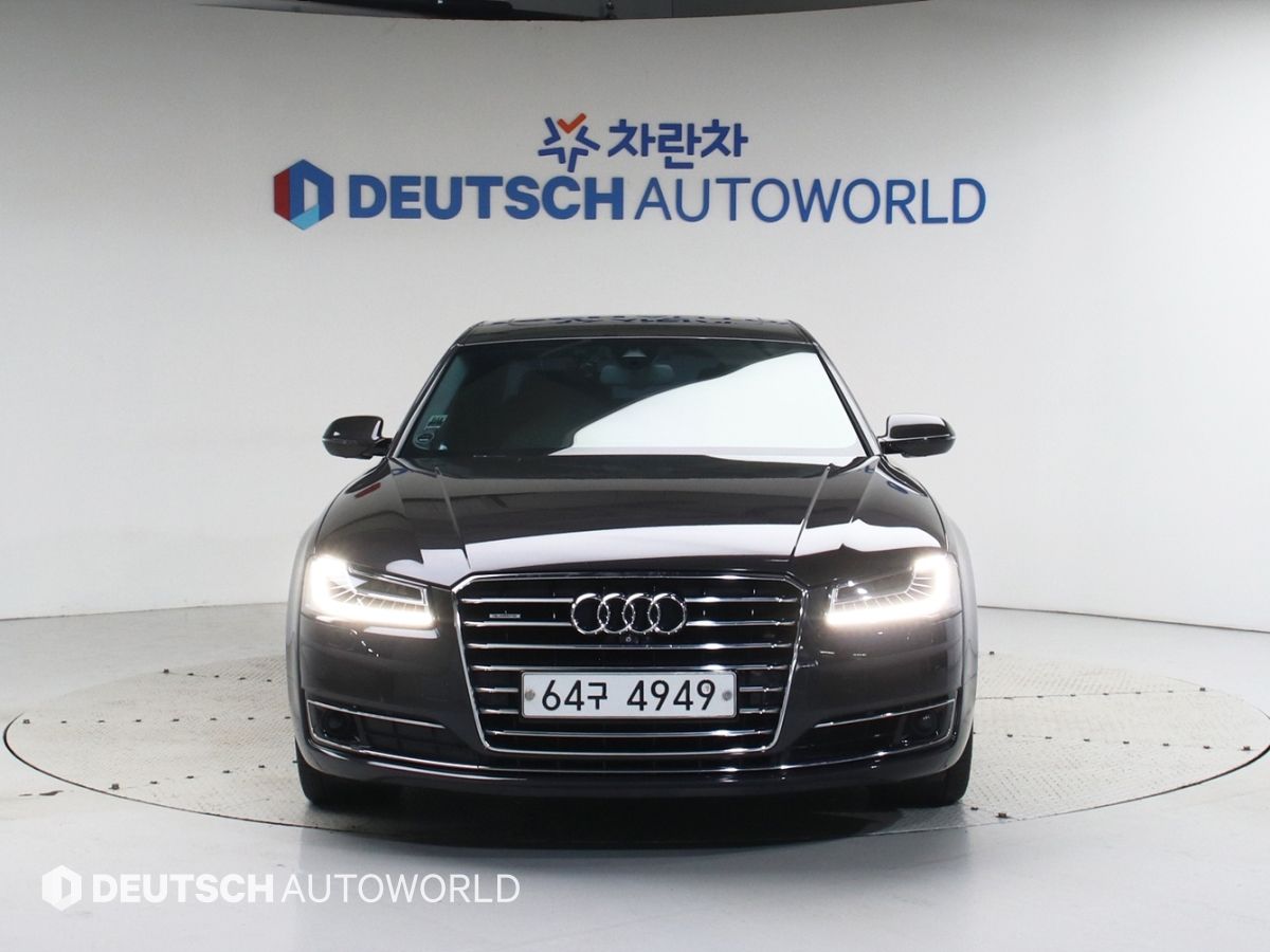 AUDI A8 2015