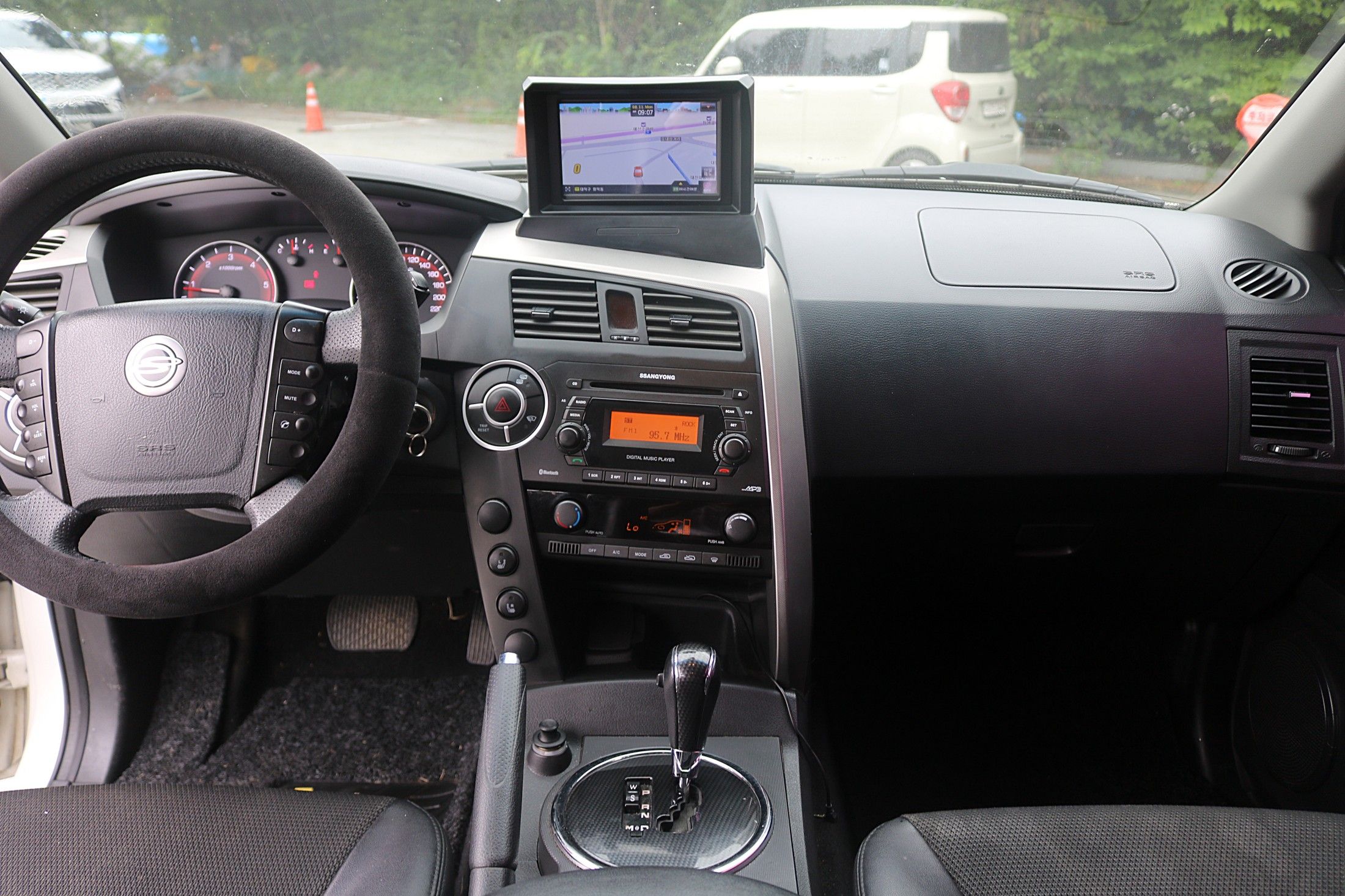 SSANGYONG KORANDO SPORTS 2012