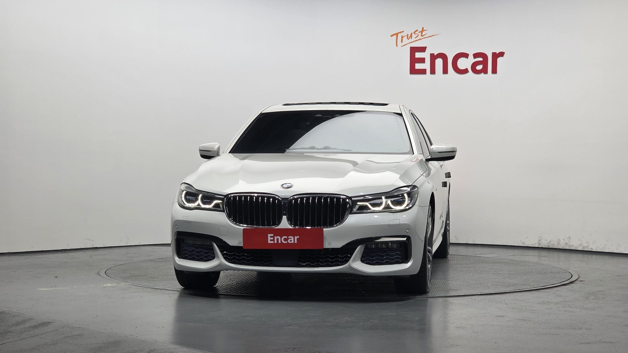 BMW 7-SERIES G11 2017