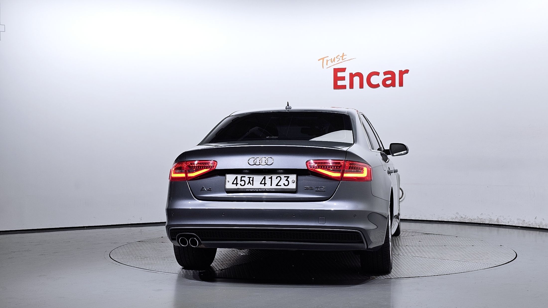AUDI A4 2014