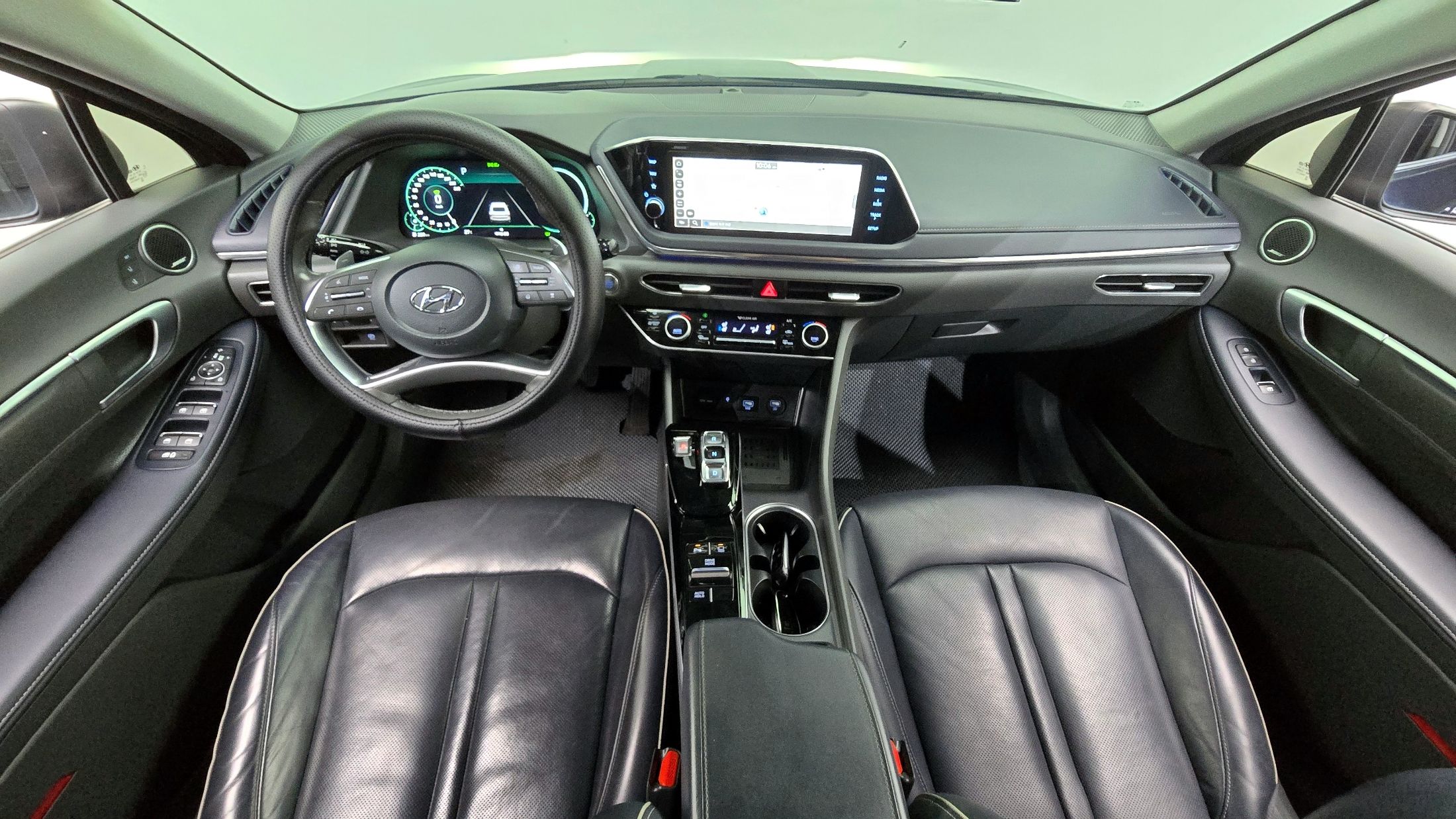 HYUNDAI SONATA HYBRID DN8 2020