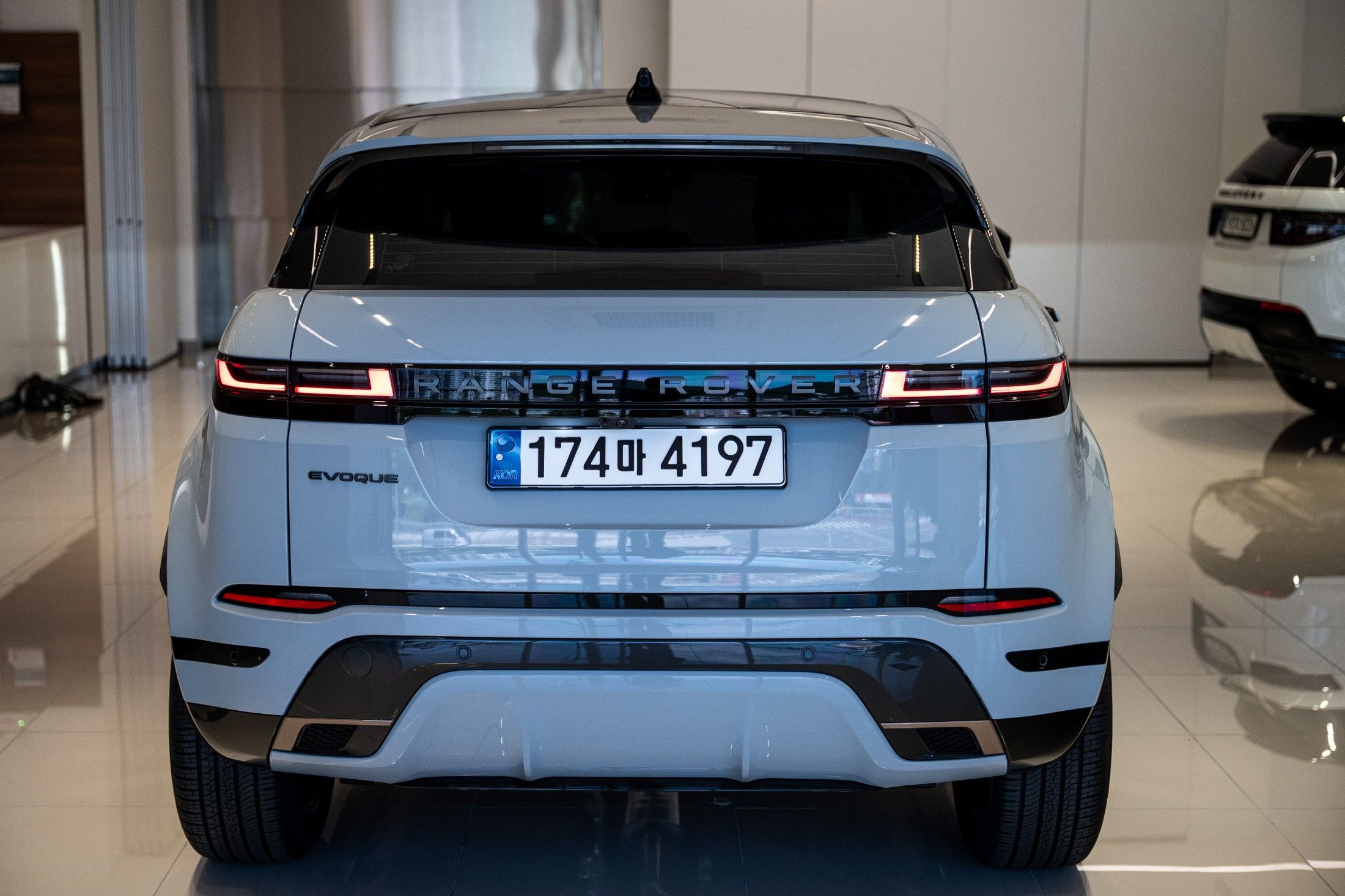 LAND ROVER RANGE ROVER EVOQUE 2024