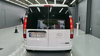 HYUNDAI STARIA 2023