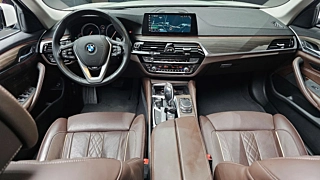 BMW 5-SERIES G30 2018
