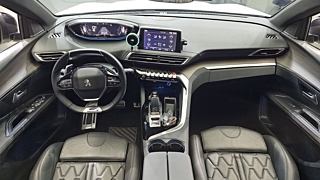 PEUGEOT 5008 2023
