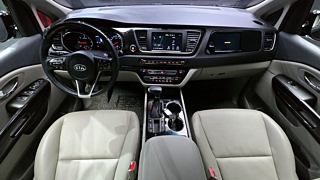 KIA CARNIVAL 2018