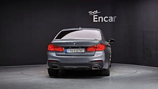 BMW 5-SERIES G30 2020