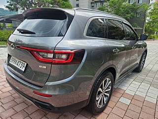 SAMSUNG QM6 2019