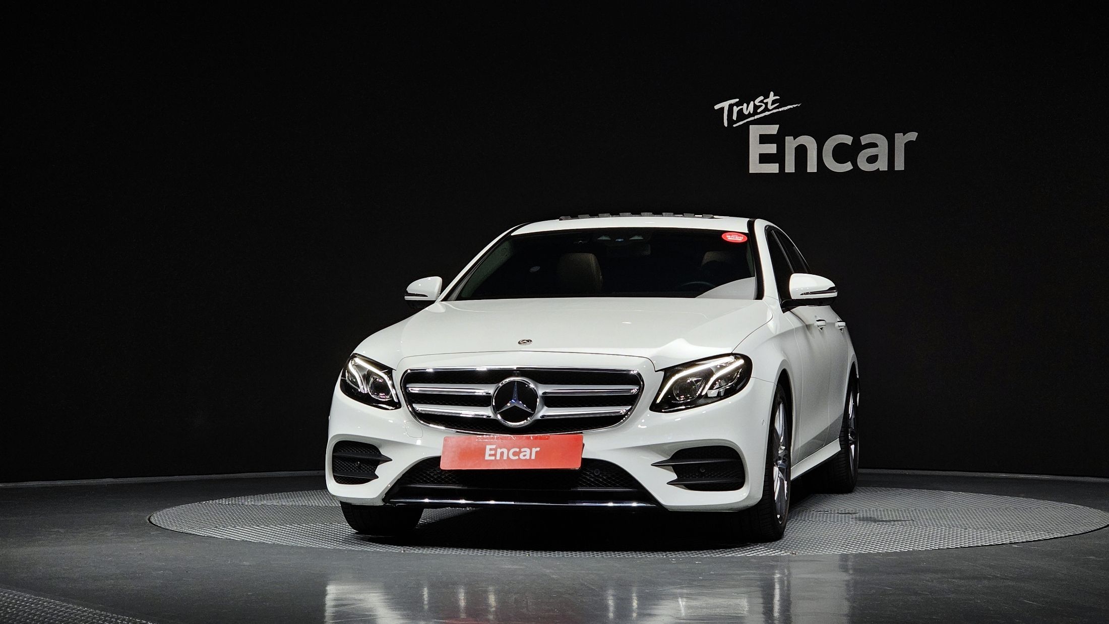 MERCEDES BENZ E-CLASS W213 2020