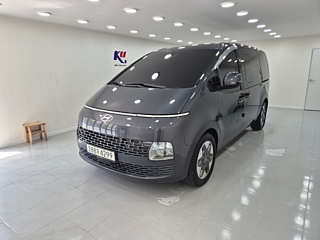 HYUNDAI STARIA 2023