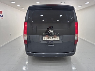 HYUNDAI STARIA 2023