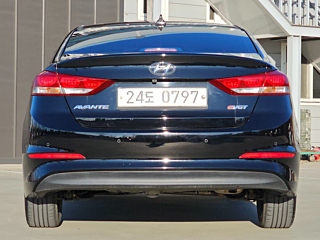 HYUNDAI AVANTE AD 2016