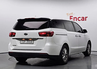 KIA CARNIVAL 2018