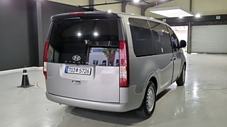 HYUNDAI STARIA 2022