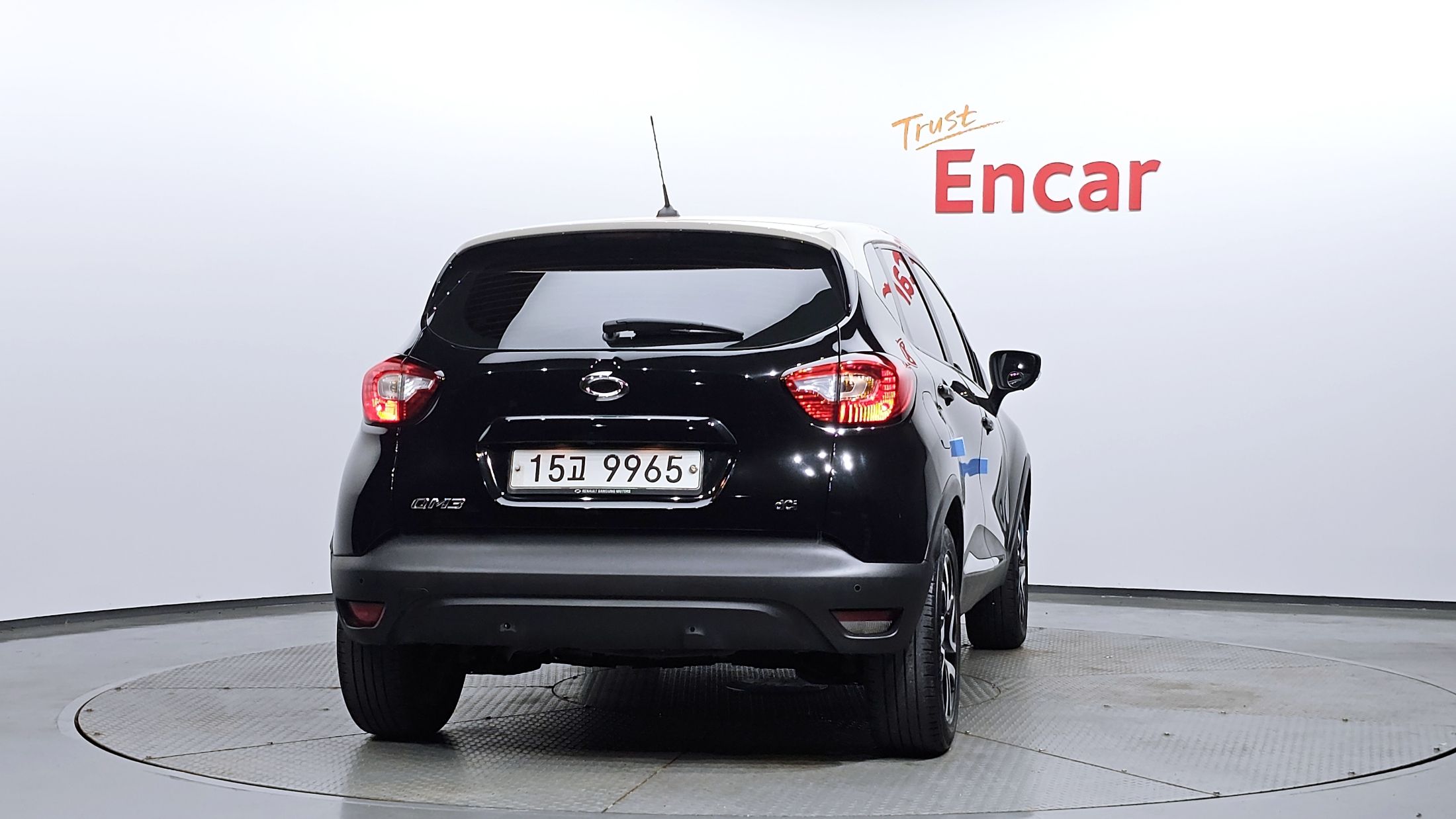 SAMSUNG QM3 2015