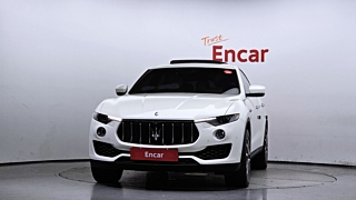 MASERATI LEVANTE 2020