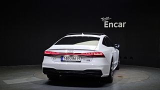 AUDI A7 4K 2021