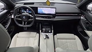 BMW 5-SERIES G60 2024