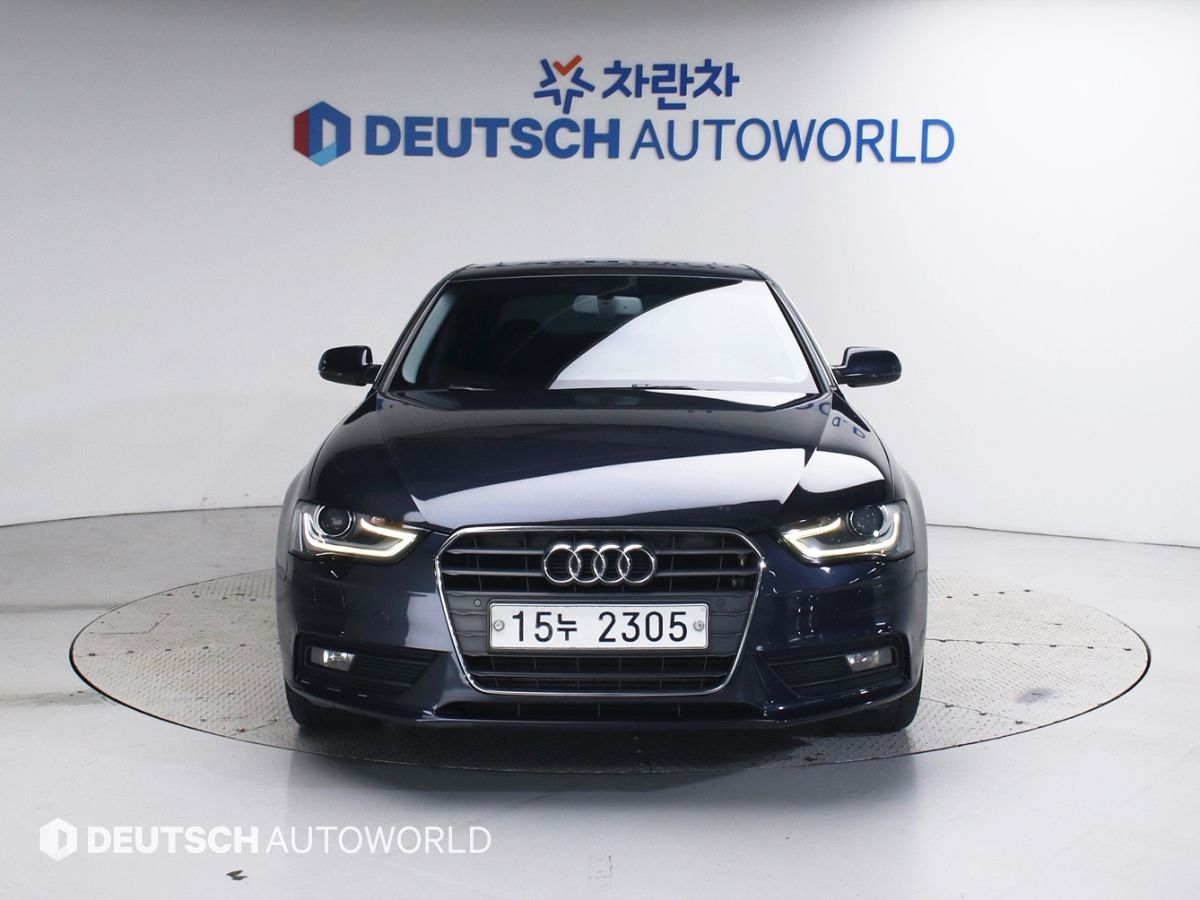 AUDI A4 2012