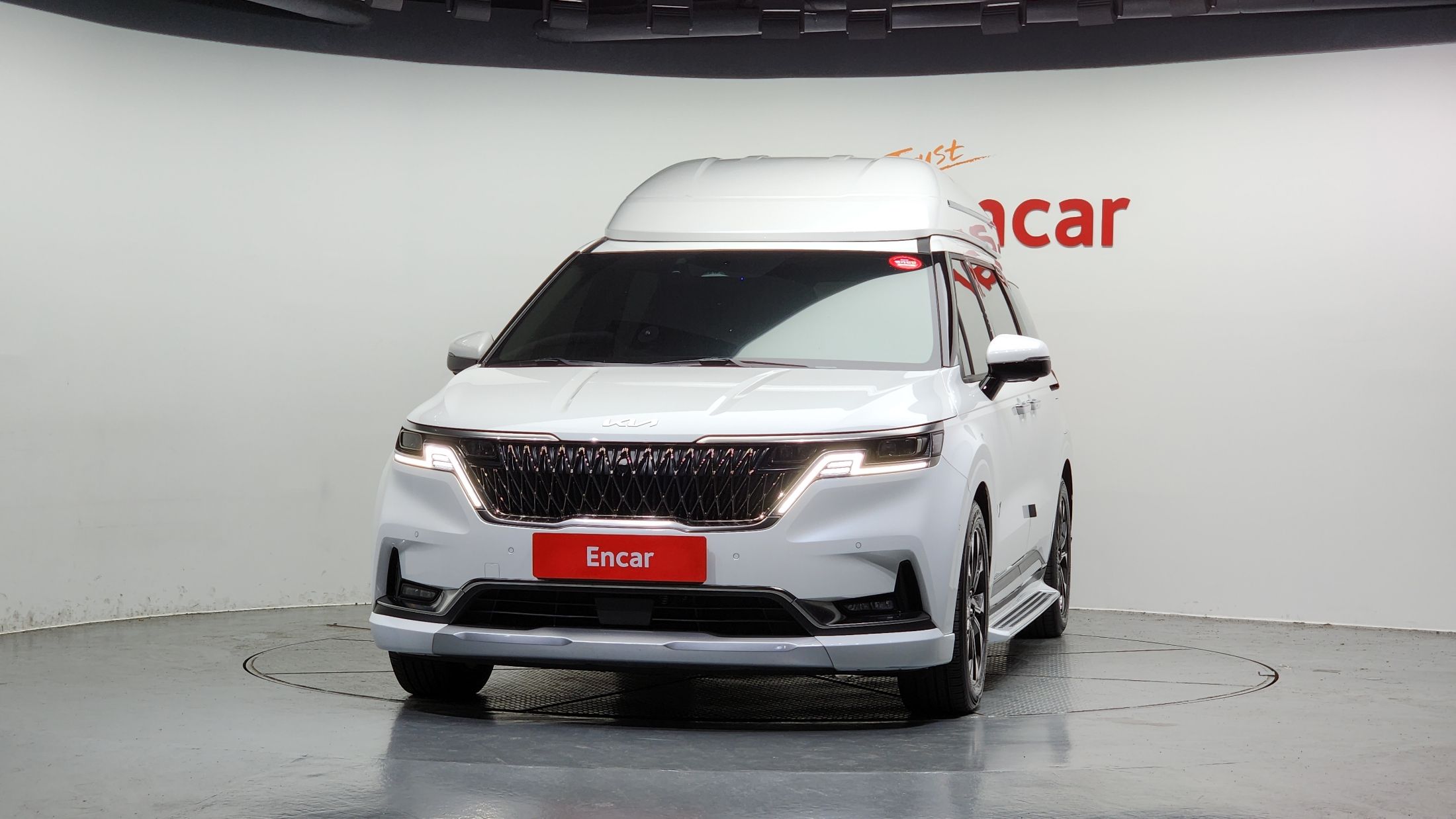 KIA CARNIVAL 2023