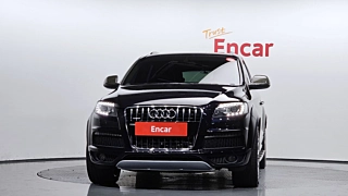 AUDI Q7 2015
