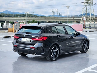 BMW 1-SERIES F40 2023