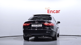JAGUAR XF X260 2018