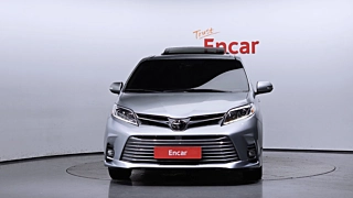 TOYOTA SIENNA 2019