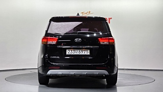 KIA CARNIVAL 2016