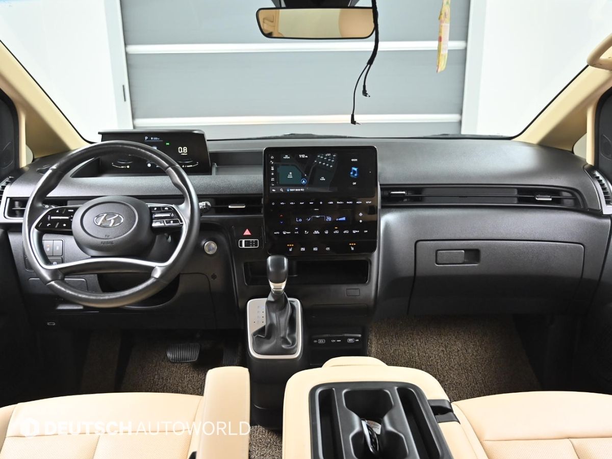 HYUNDAI STARIA 2022